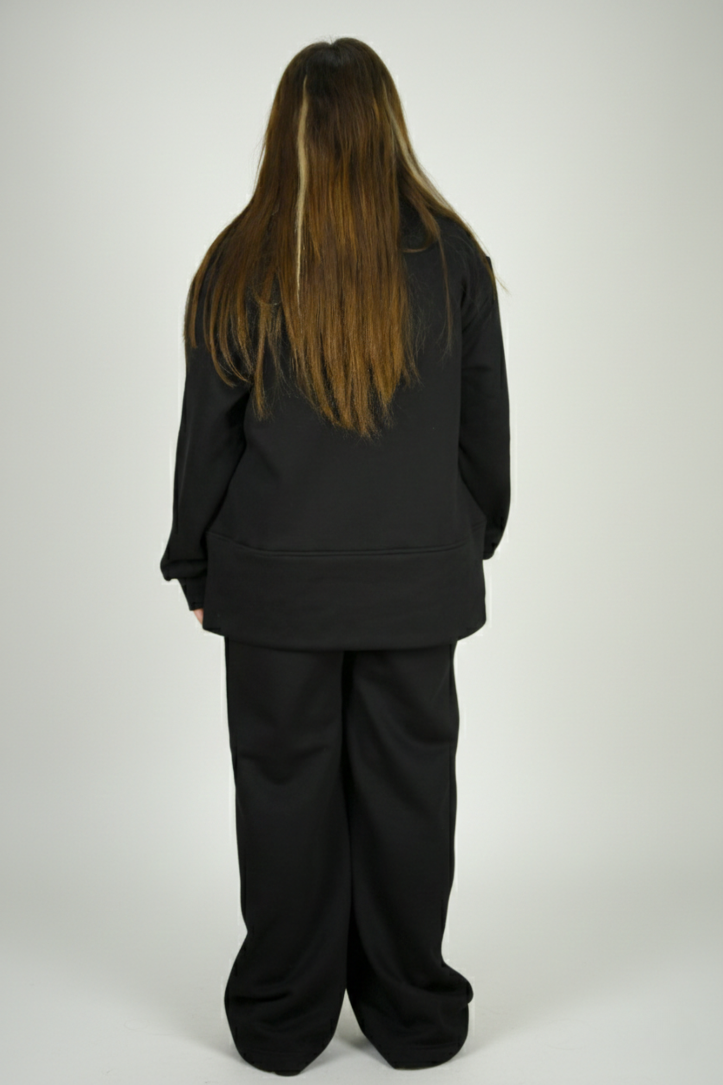 Black High-necked Set