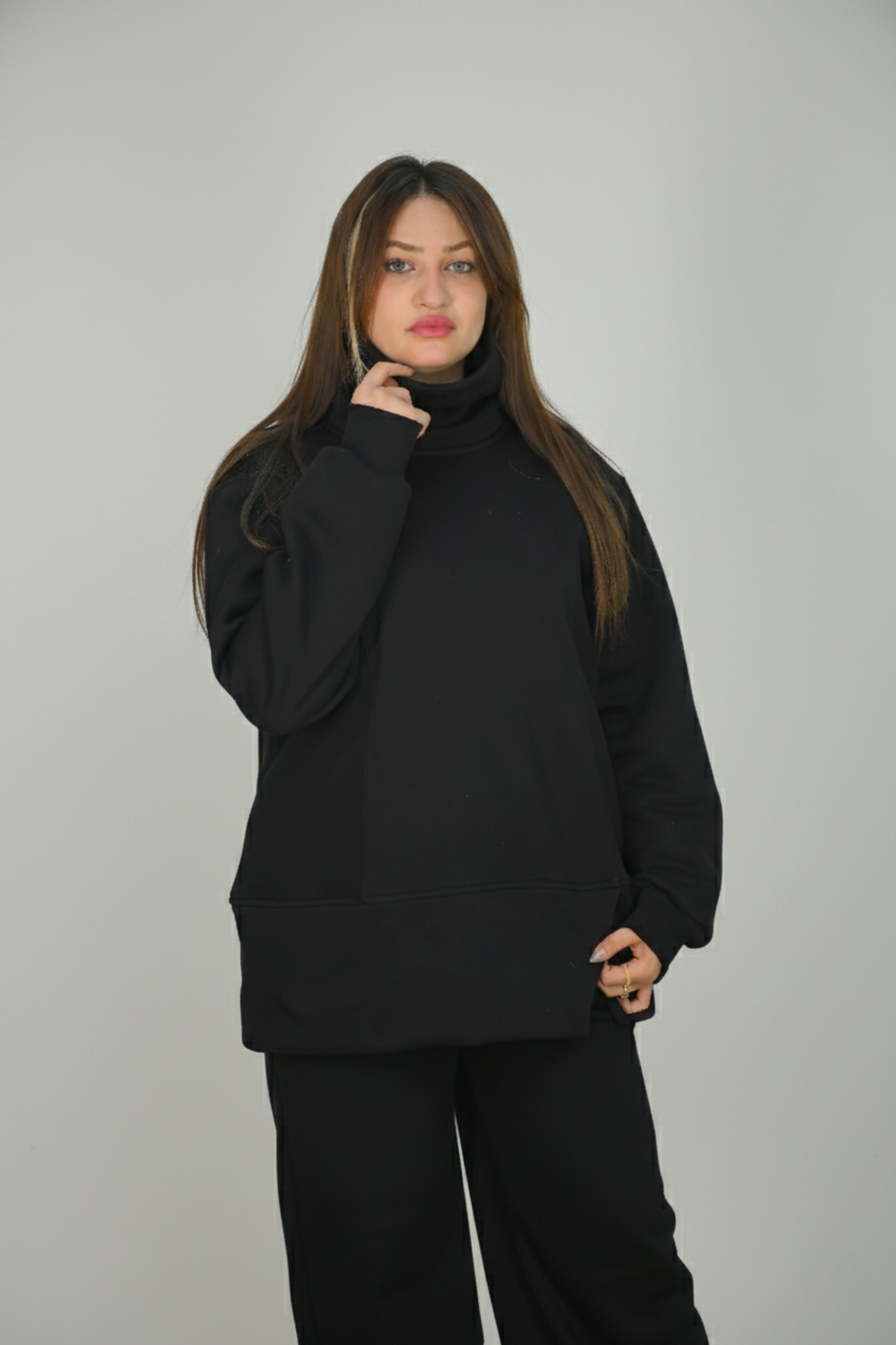Black High-necked Set